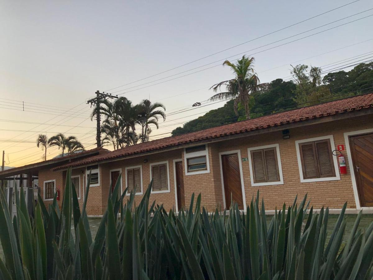 Hotel Pousada Nosso Cantinho Ubatuba Exterior foto